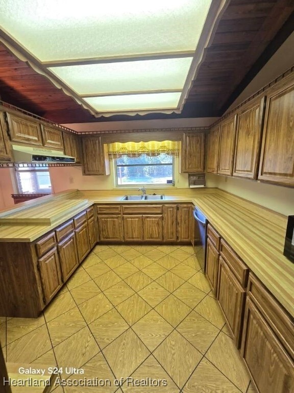 Building Photo - 3505 Golfview Rd