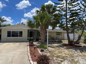 Building Photo - 1477 Nantucket Rd