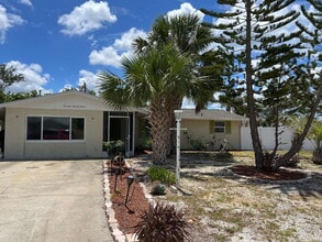 Building Photo - 1477 Nantucket Rd
