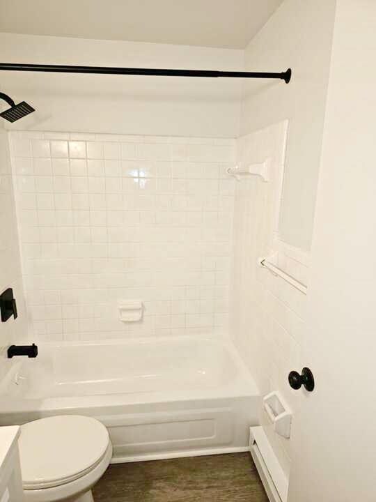 Foto del edificio - 5856 Highview Dr