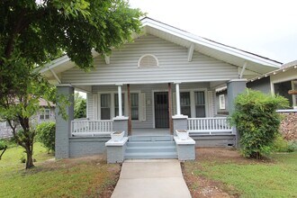 Building Photo - 1509 4th Ave W
