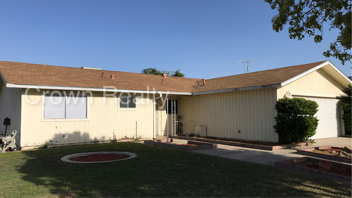 Foto principal - 1850 S Balboa St