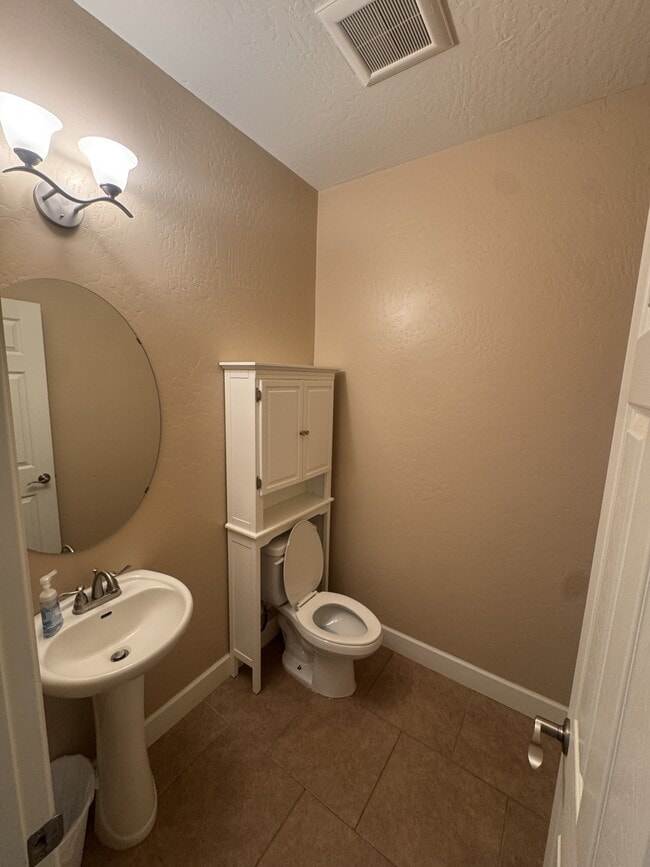 Building Photo - 40 Positano Loop