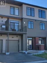Building Photo - 106 Venasque Private