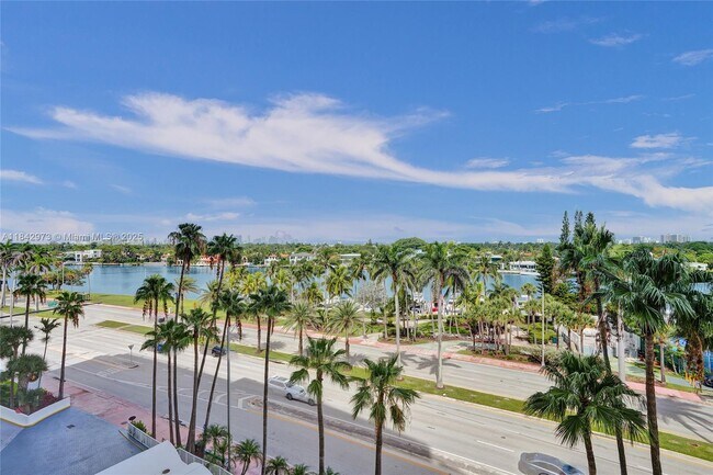 Building Photo - 5401 Collins Ave