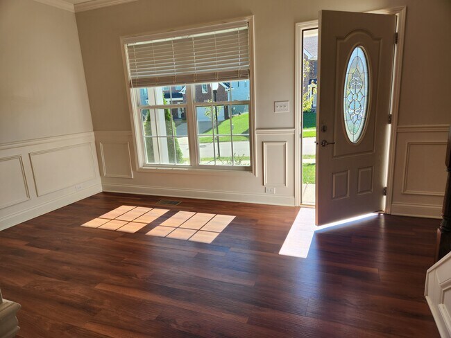 Foto del edificio - 16613 Rockcrest View Ln