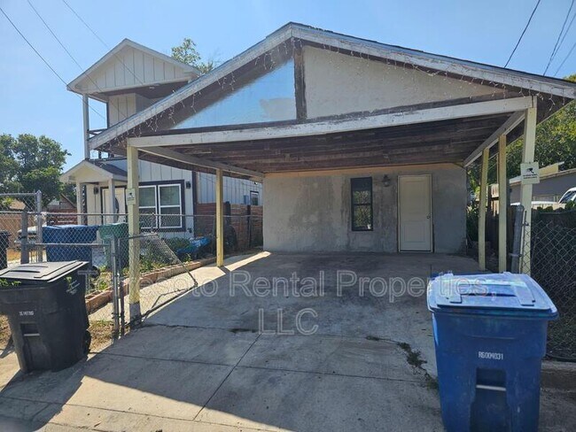 Building Photo - 333 S San Eduardo Ave