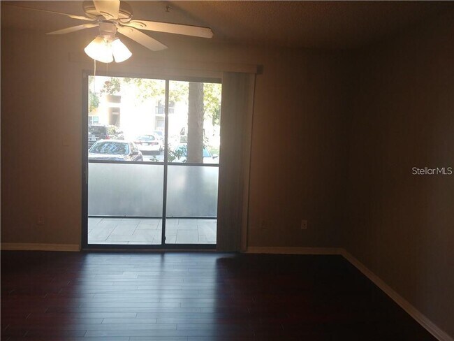 Foto del edificio - 4033 Crockers Lake Blvd