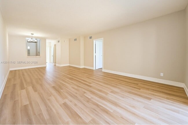 Photo - 333 NW 17th Ct Apartment