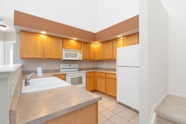 Building Photo - 308 Lucca Dr