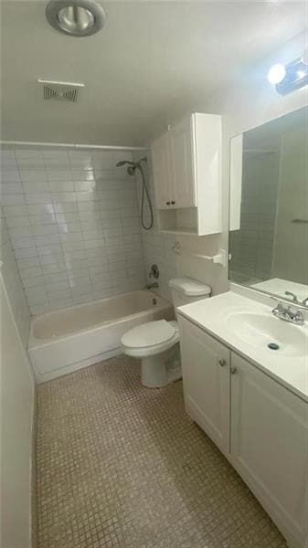 Building Photo - 4170 Inverrary Dr