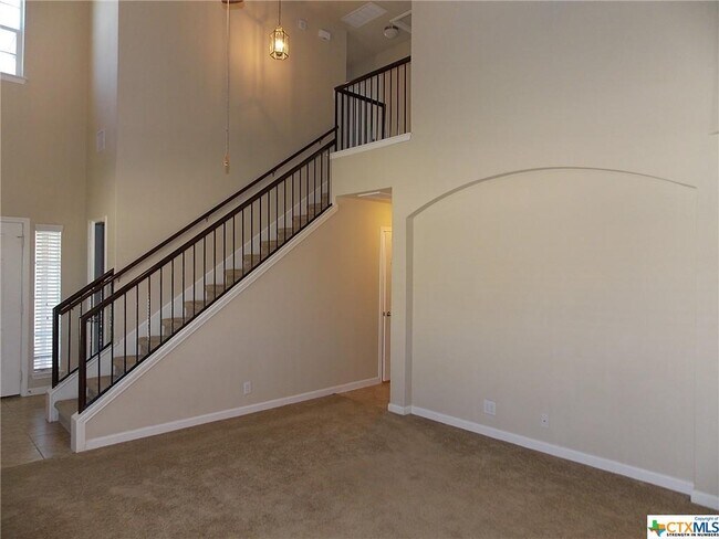 Building Photo - 117 Brazoria Trail