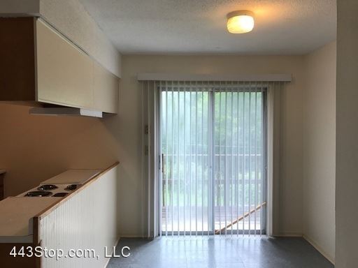 Building Photo - 4208 Interstate 70 Dr SE