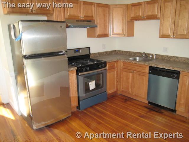 Primary Photo - 207 Highland Ave