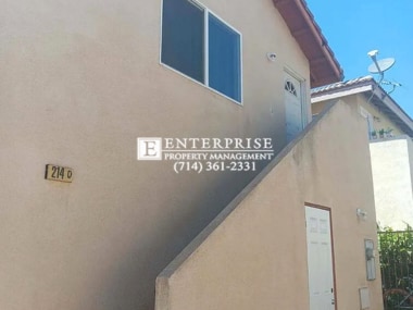 Foto del edificio - Now Leasing – Private 2 Bed, 2 Bath Back U...