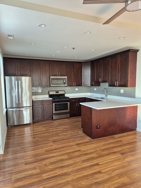 Foto del edificio - 625 Deerfield Rd