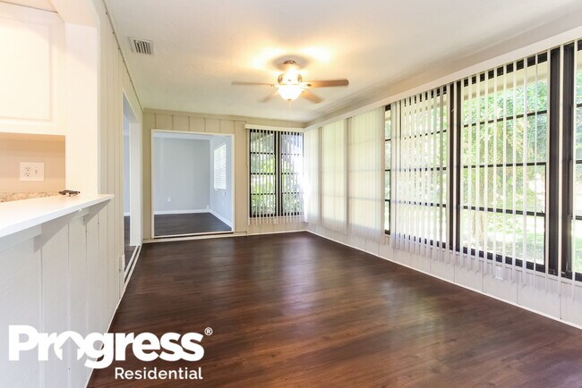 Foto del edificio - 609 McArthur Ave