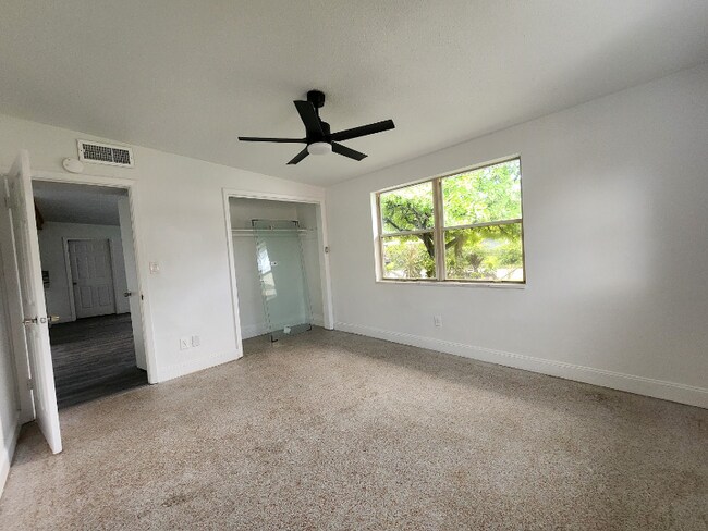 Foto del edificio - 5311 5th St Ct W