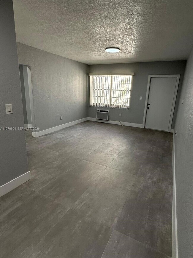 Foto del edificio - 3450 SW 9th St