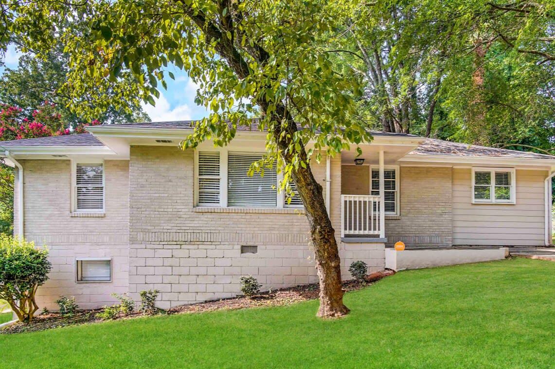 Primary Photo - 5888 Simone Dr