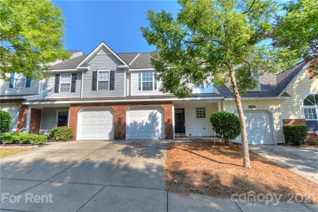 Foto del edificio - 16737 Timber Crossing Rd