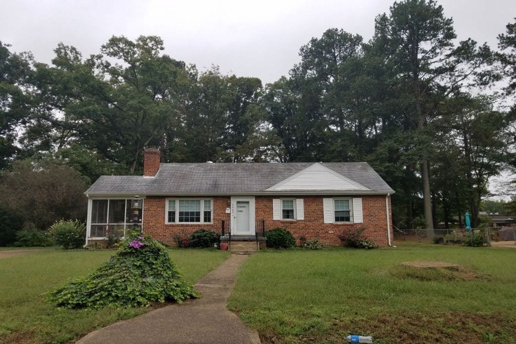 Cute brick rancher! just down from your child's elemendary school! - 7203 galax rd
