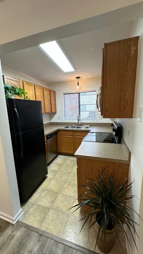 Foto del edificio - 413 Berkshire Dr