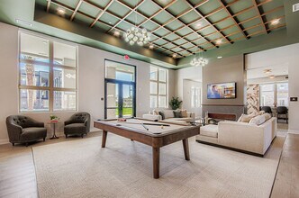 Building Photo - Garrett Mesa