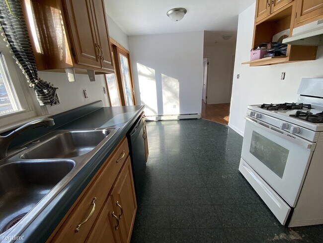 Foto del edificio - 3 br, 1.5 bath House - 208 S Hayford Ave