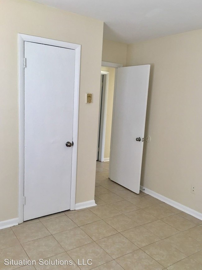Foto del edificio - 2 br, 1 bath House - 2006 Timber Lane