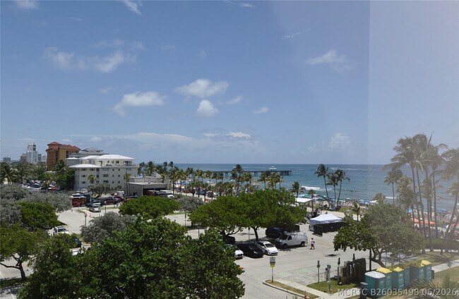 Foto del edificio - 2051 SE 3rd St