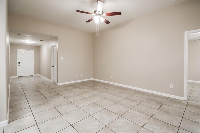 Building Photo - 3918 Cloudbluff Ln
