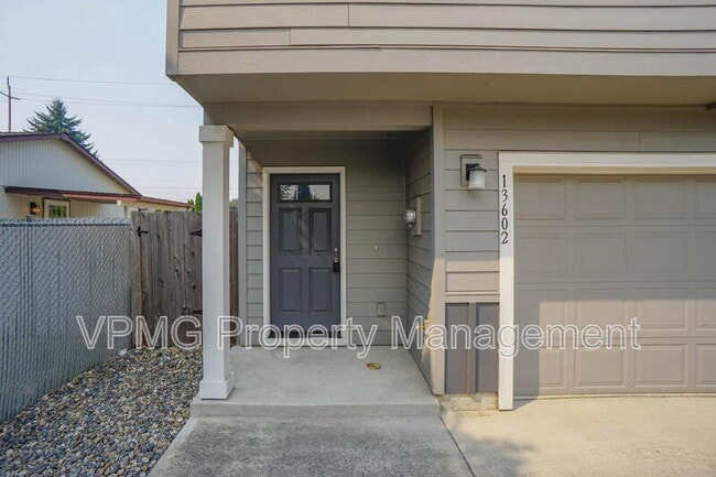 Photo - 13602 Northeast 75th Circle House