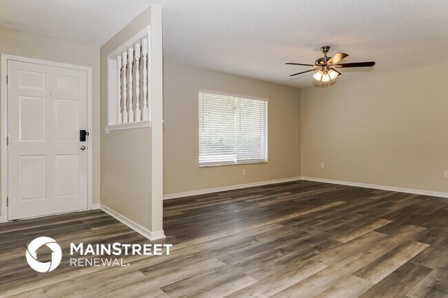Foto del edificio - 1325 N Circle Dr