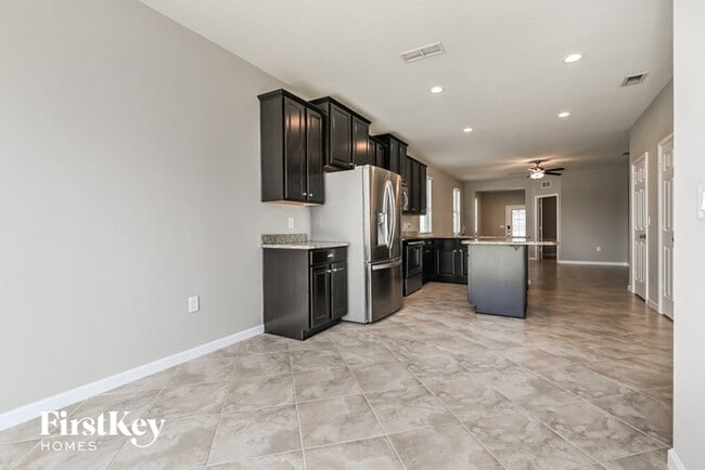 Building Photo - 14064 Corrine Cir