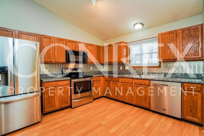 Foto del edificio - Amazing 3 Bedroom Ranch