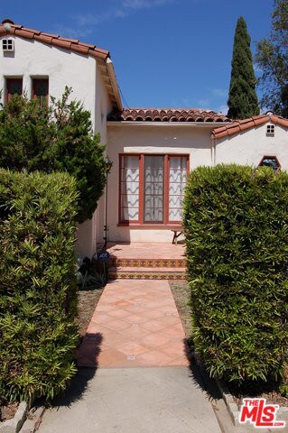 Primary Photo - 2036 Balmer Dr