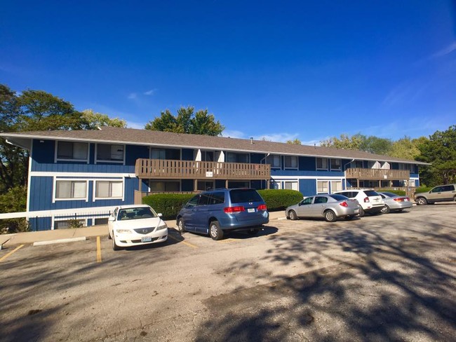Building Photo - 524 N Skyline Dr