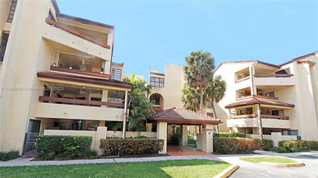 Primary Photo - 8850 SW 123rd Ct