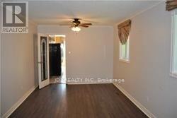 Photo du bâtiment - 87 Strathmore Dr