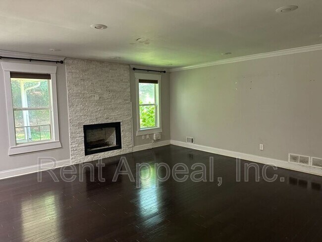 Building Photo - 2270 Pine Stream Ct
