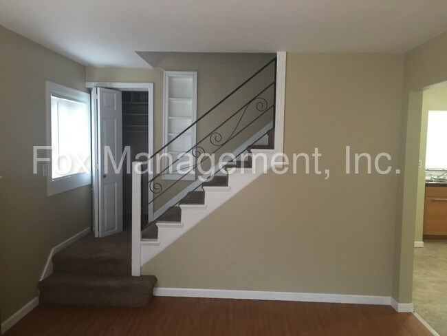 Building Photo - 6221 NE Simpson St