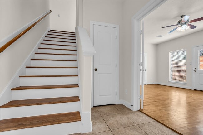 Building Photo - 1803 Stacy Crest