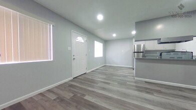 Building Photo - 1524 Glazier Dr