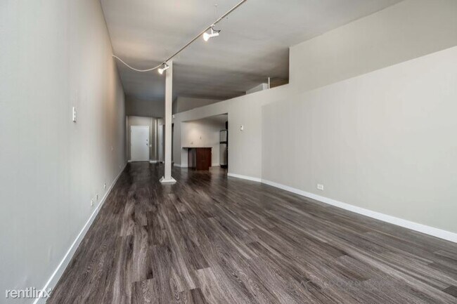 Foto del edificio - 2 br, 1.5 bath Condo - 1440 N. Wells St