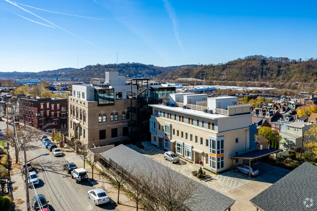 Building Photo - Mccleary School Condos