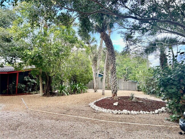 Foto del edificio - 4830 Higel Ave