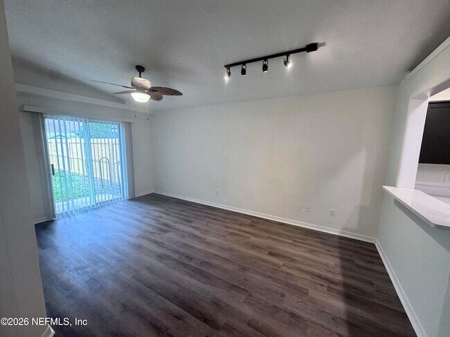 Foto del edificio - 8357 Argyle Corners Ct
