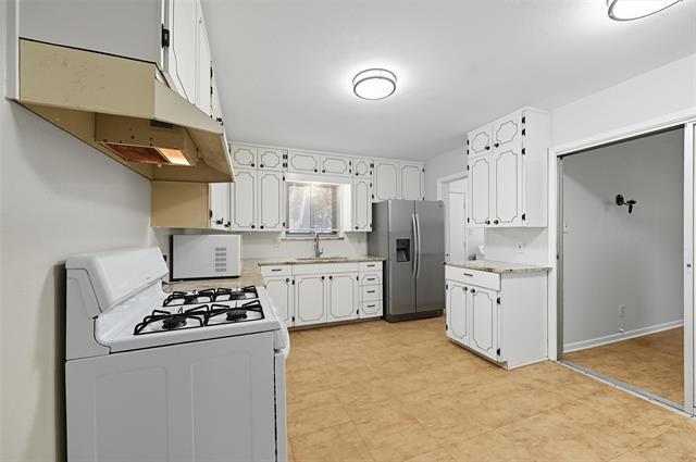 Foto del edificio - 3512 Park Ridge Blvd