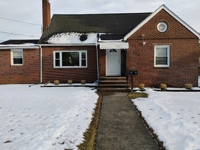 Building Photo - 276 Paterson Ave